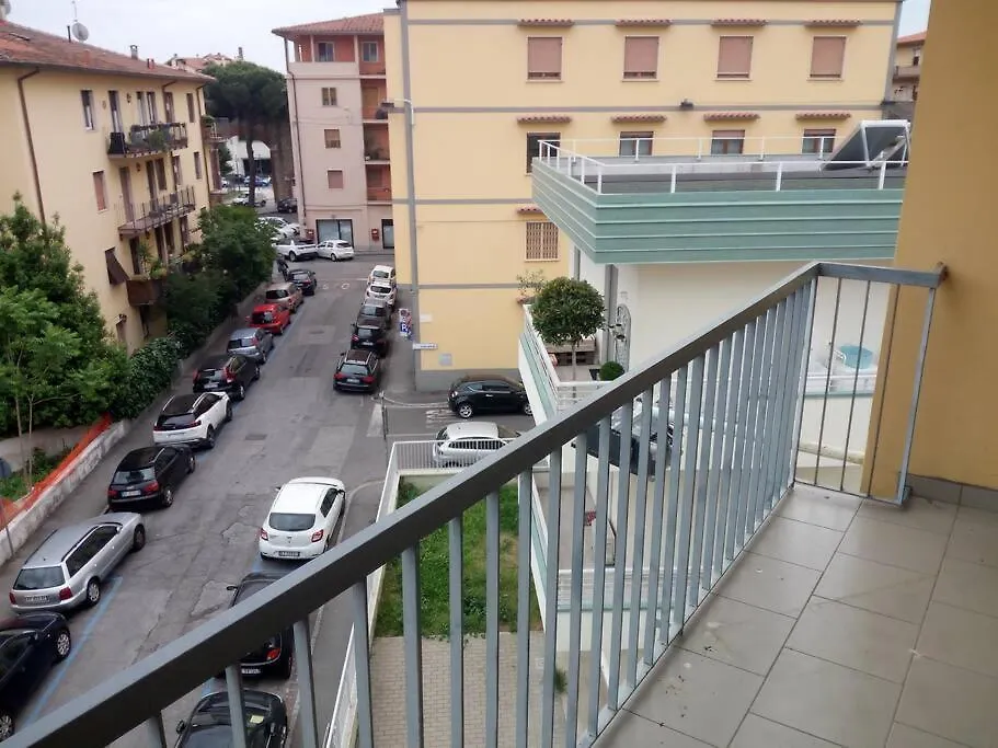 شقة Al Frascati, Centro Storico براتو 0*,  إيطاليا